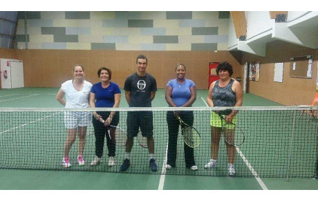 Le tennis féminin adulte a l'honneur!