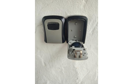 Boîtier badge salle tennis (réservé aux licenciés du club)